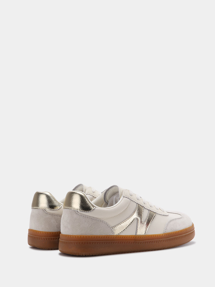 CloudFlex Women Fashion Sneakers Gold