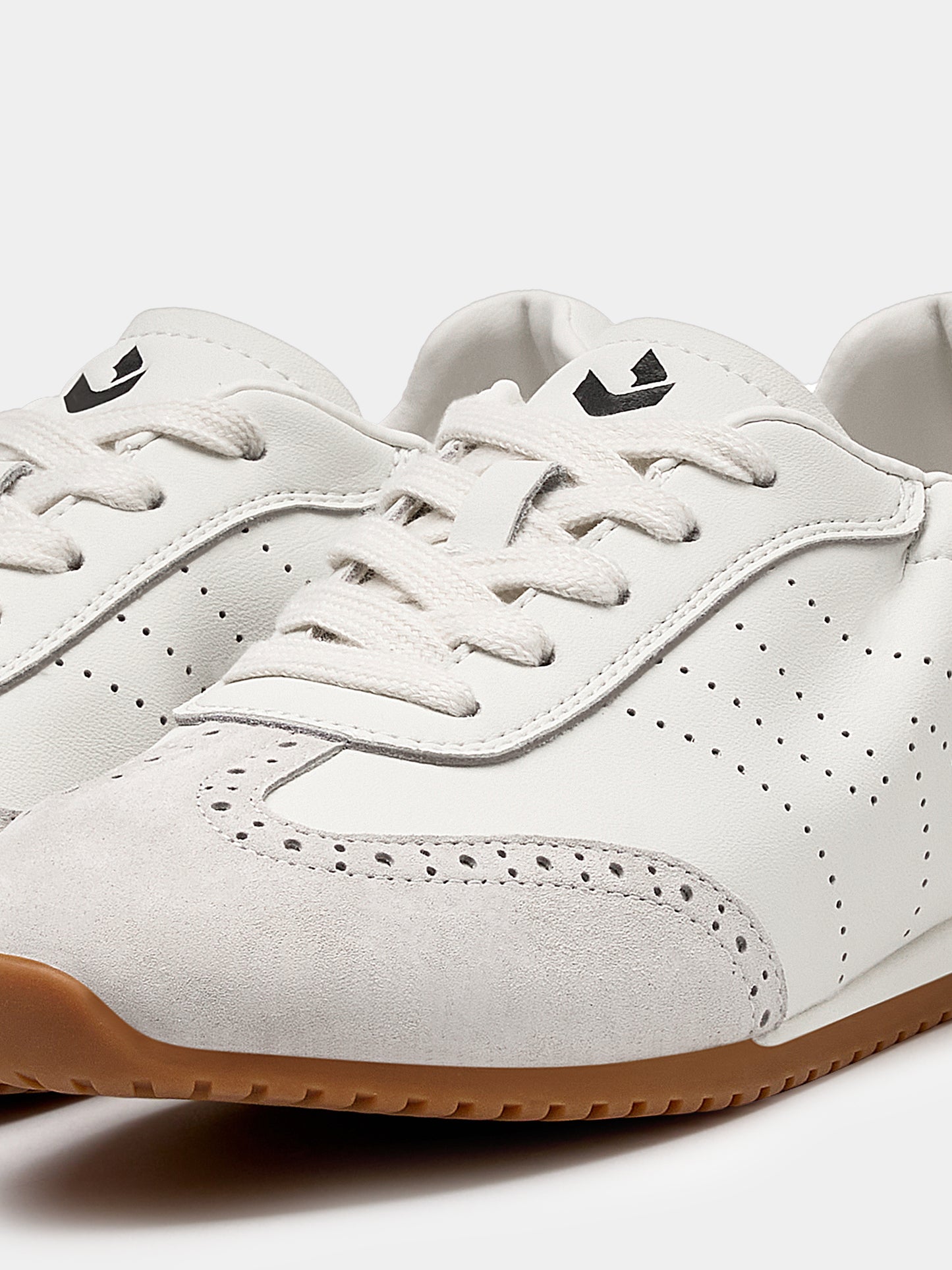 Sleek Slim Women Fashion Sneakers White/Gray