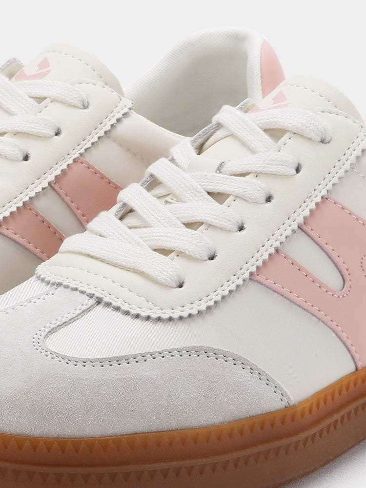 CloudFlex Women Fashion Sneakers Pink